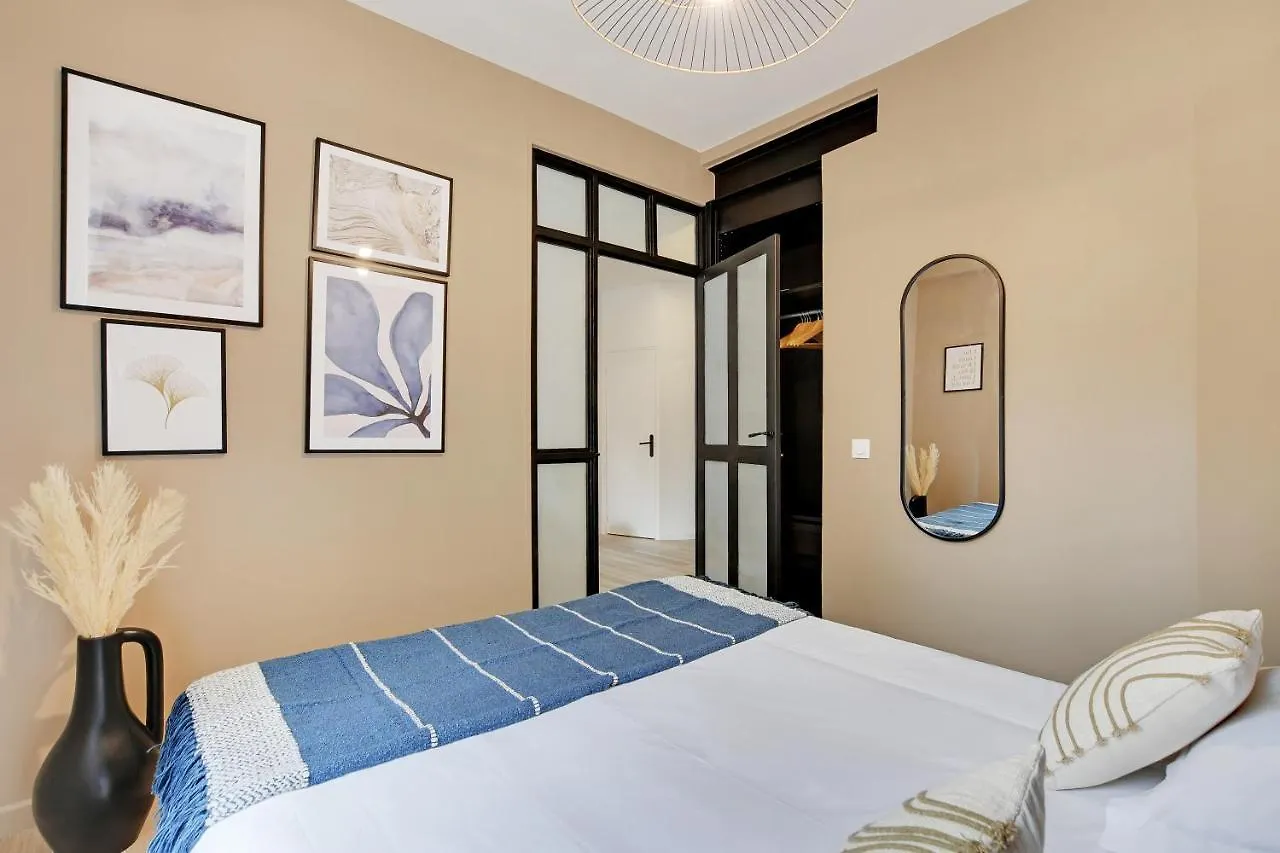 Apartament Cmg Buttes Chaumont 4P-1Br Paryż
