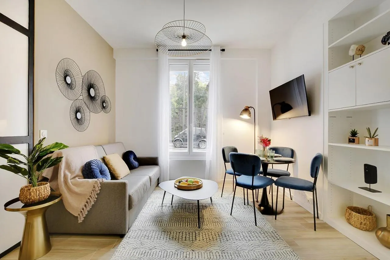 Apartament Cmg Buttes Chaumont 4P-1Br Paryż